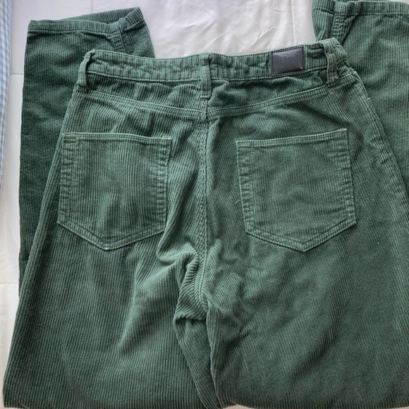 BDG Urban Outfitters mom high waisted size 30 green corduroy pants comfy - Picture 2 of 5